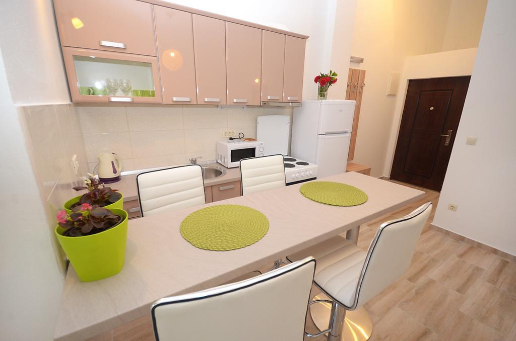 Apartmani Mizdrak Котор Екстериор снимка