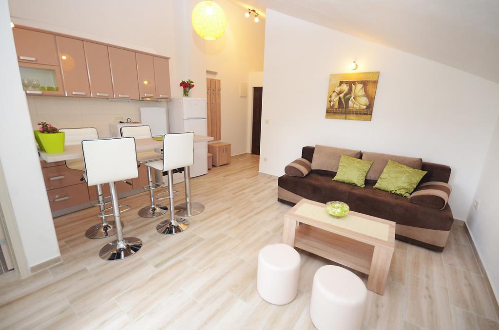 Apartmani Mizdrak Котор Екстериор снимка