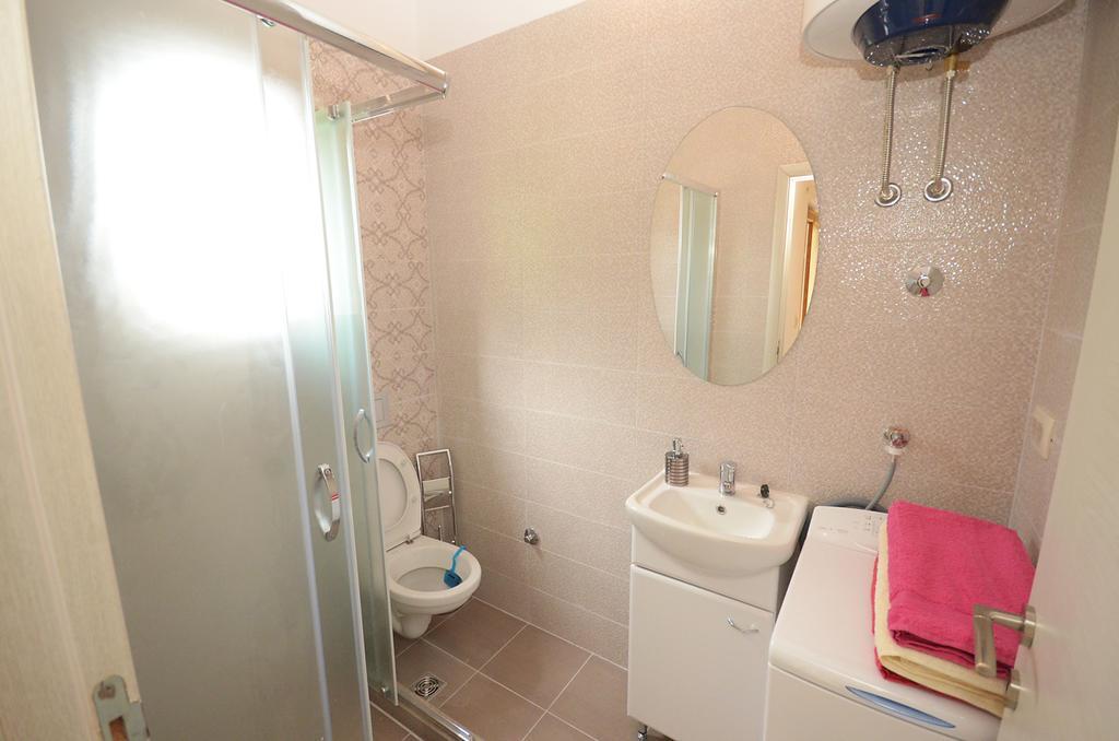 Apartmani Mizdrak Котор Екстериор снимка