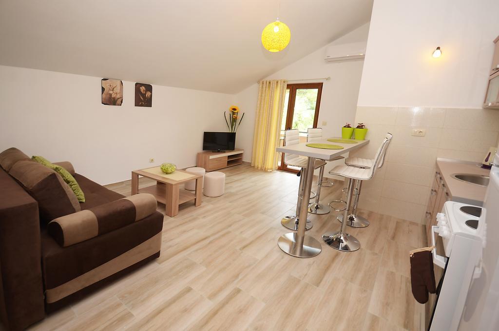 Apartmani Mizdrak Котор Екстериор снимка