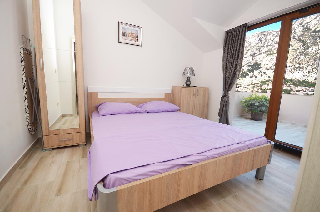 Apartmani Mizdrak Котор Екстериор снимка