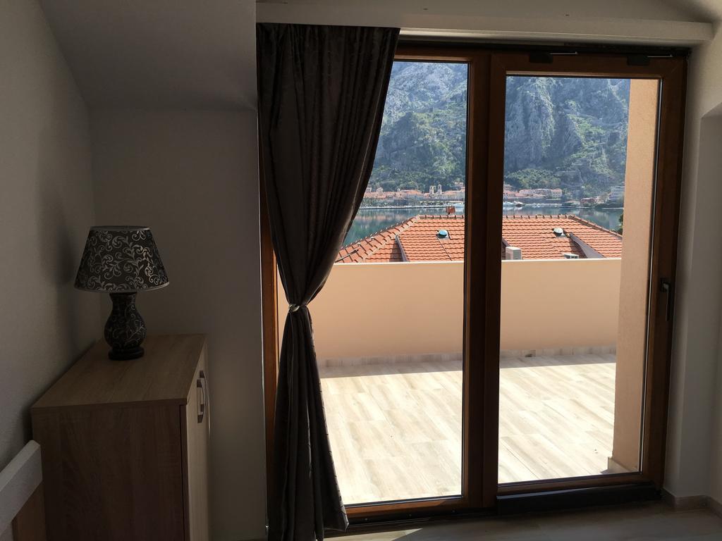 Apartmani Mizdrak Котор Екстериор снимка